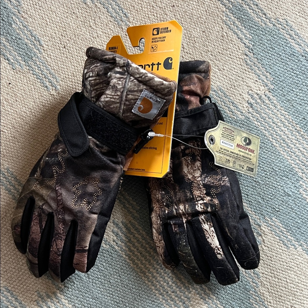 Carhartt Kid’s Woodland Camo Gloves